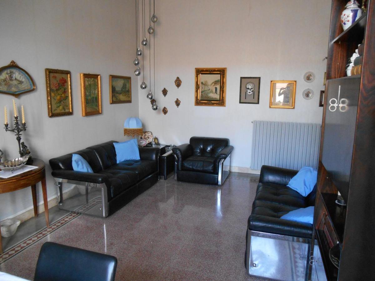 4You Palermo Bagian luar foto