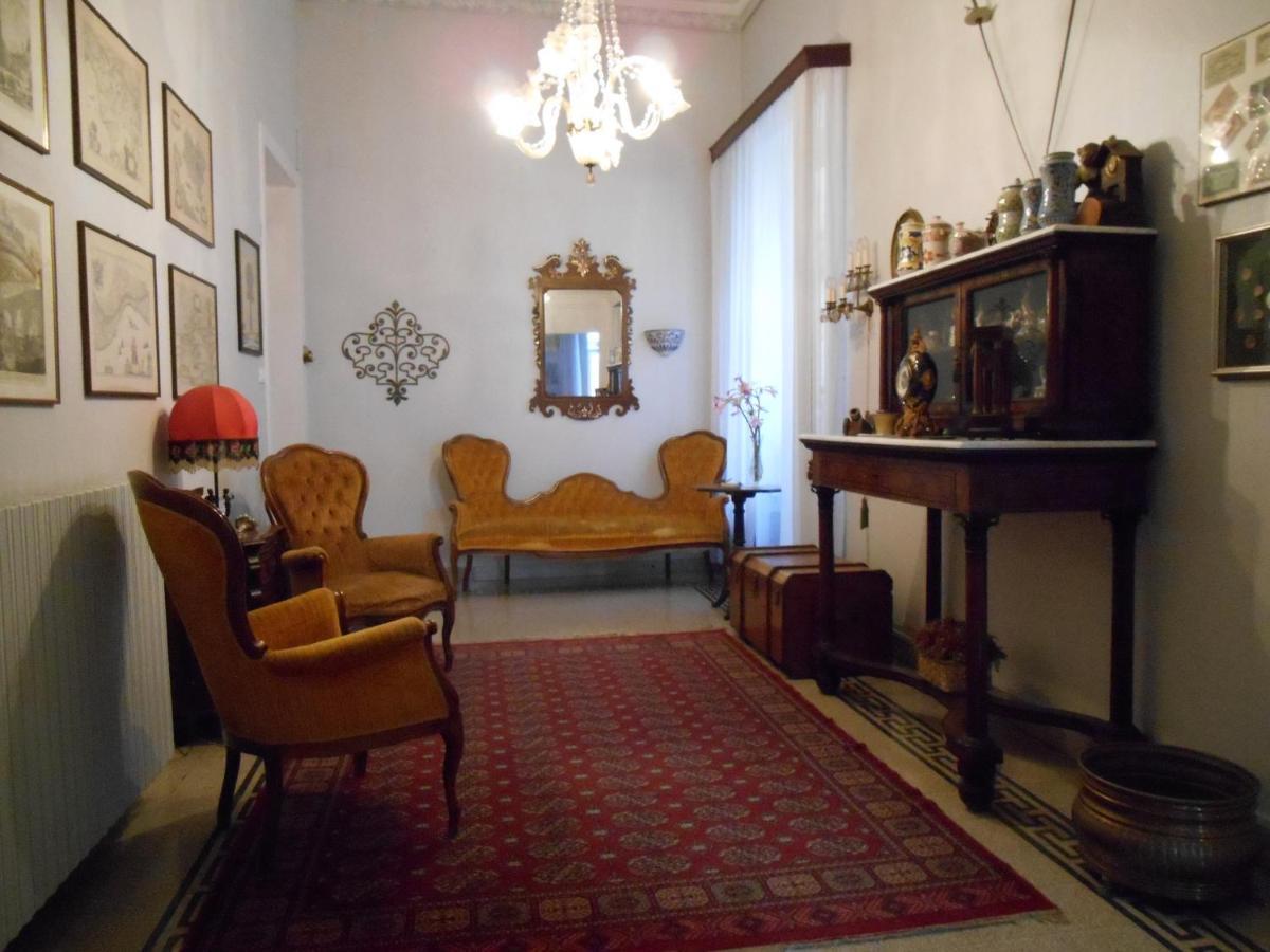 4You Palermo Bagian luar foto