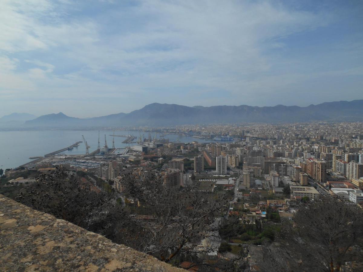 4You Palermo Bagian luar foto